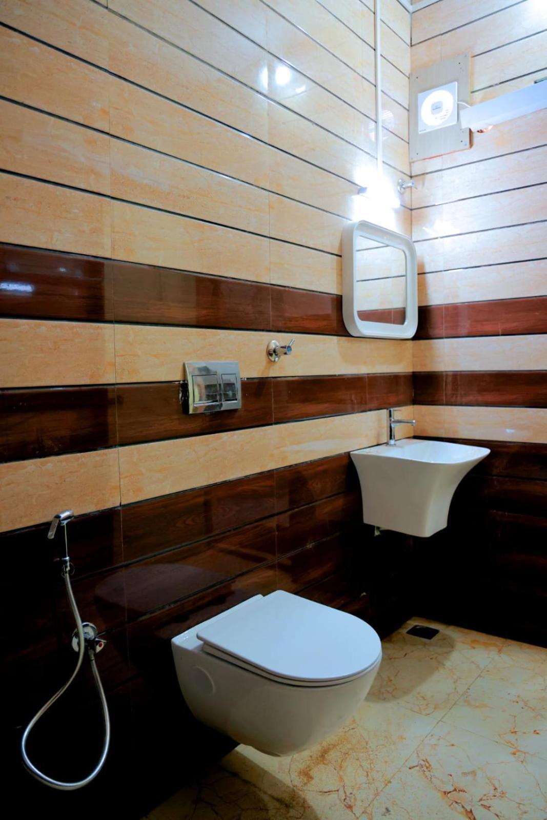 Grand Sangeetham Inn Tiruchchendūr Eksteriør billede