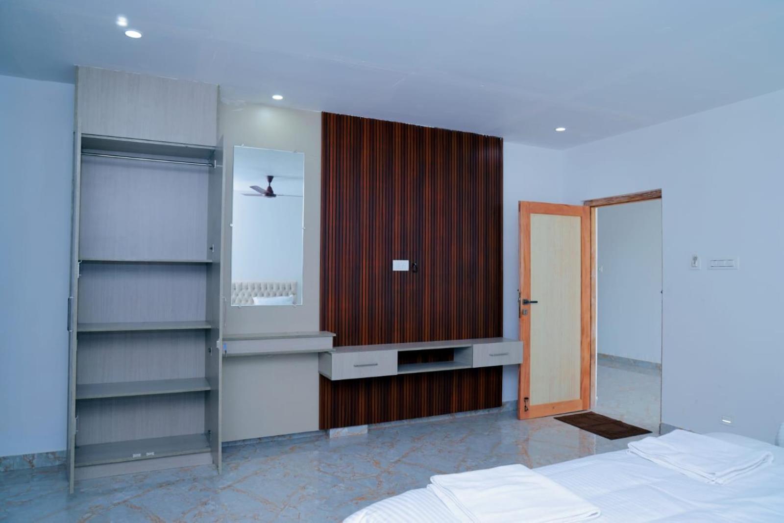 Grand Sangeetham Inn Tiruchchendūr Eksteriør billede